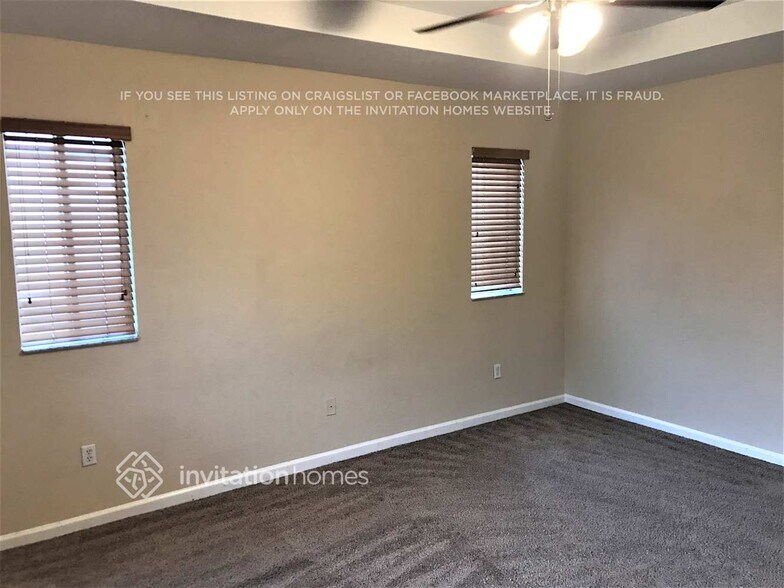 Building Photo - 946 NW 206th St