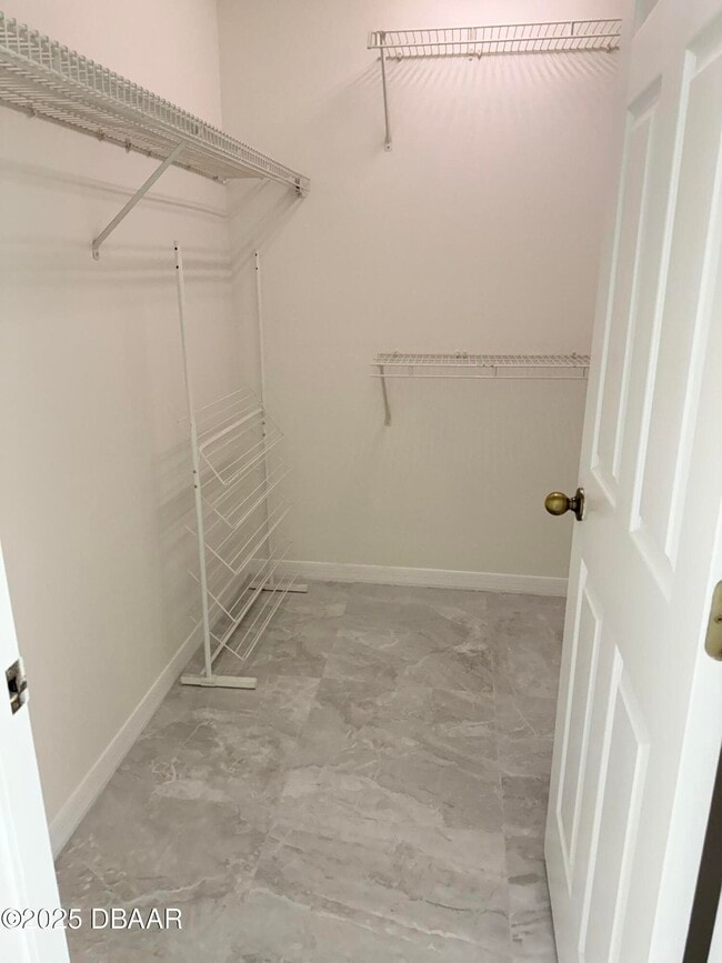 Building Photo - 3727 Sunrise Oaks Dr