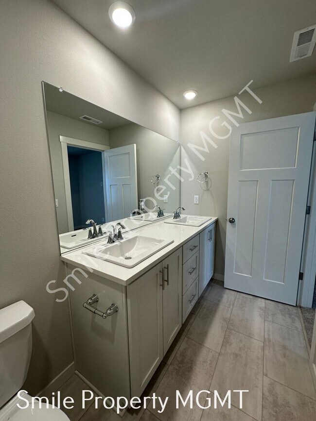 Building Photo - Brand New House for Rent