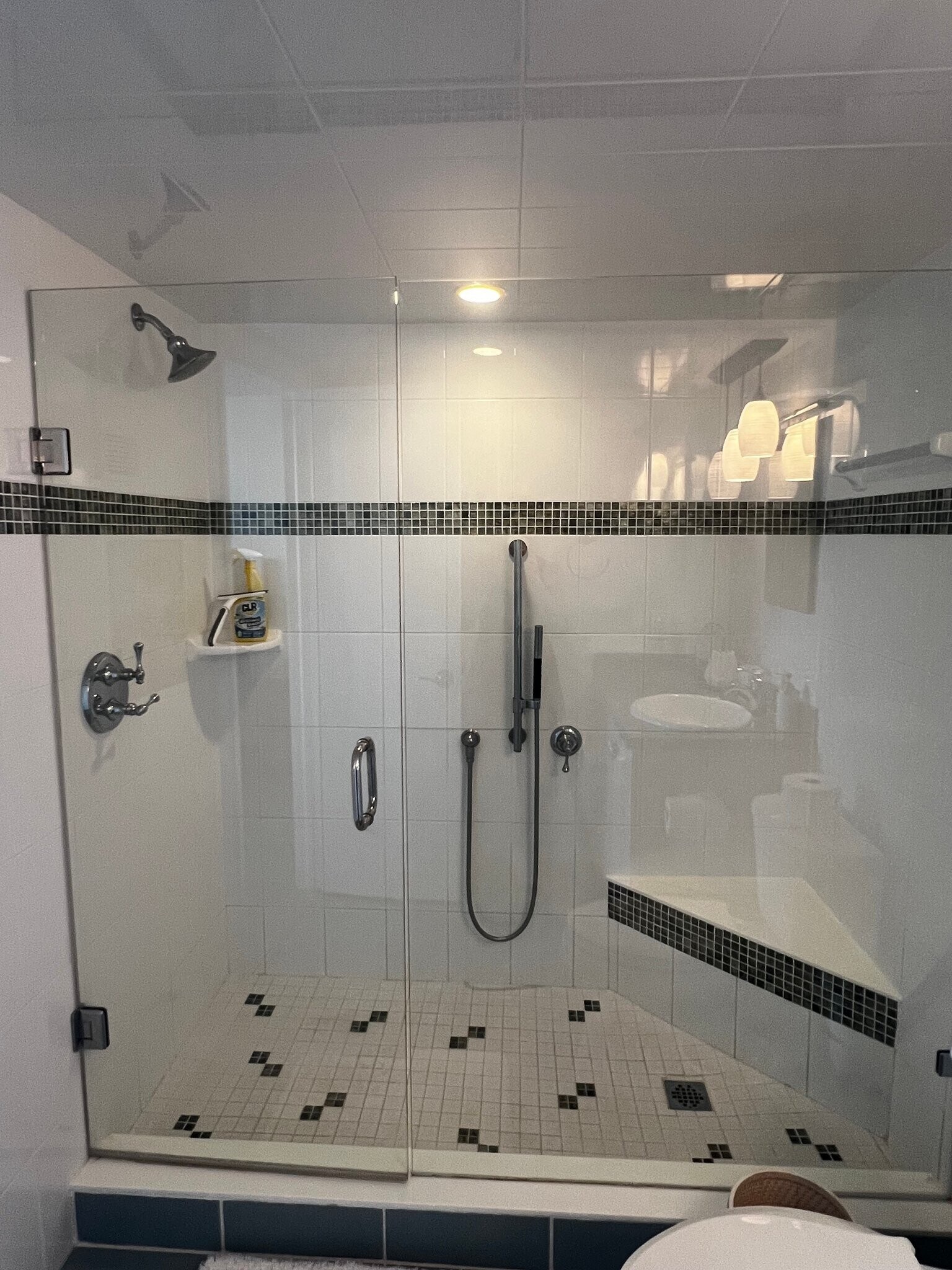 Building Photo - 7600 Sun Island Dr S