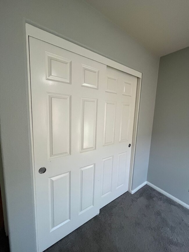 Building Photo - 3 Bed / 2.5 Bath Condo-Townhome in Otay Ranch
