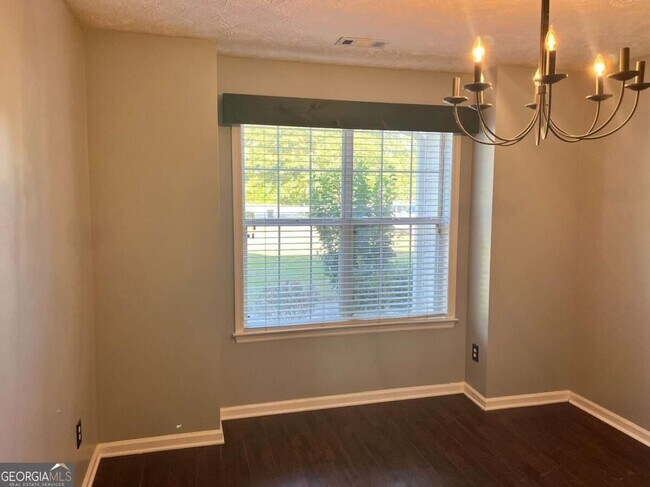 Building Photo - 30 Candlewood Ct