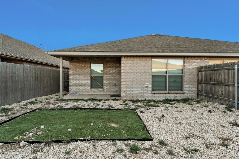 Building Photo - 2120 N Avenue J