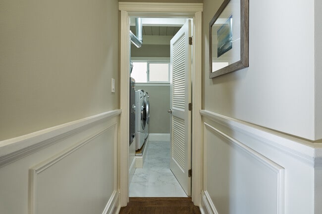 Aqua Terra 3 Bed, 2 Bath Hallway/Laundry - Aqua Terra Apartments