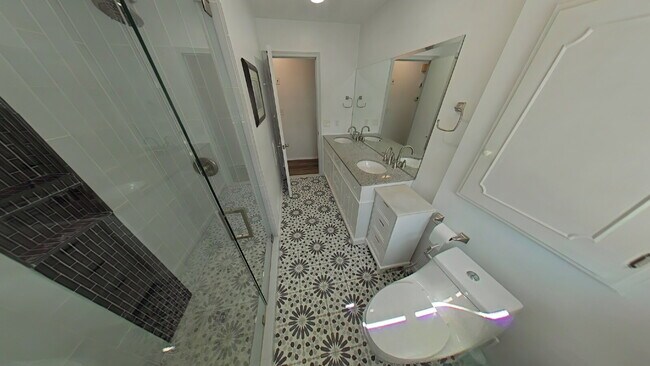 Building Photo - 13250 De Mott Dr