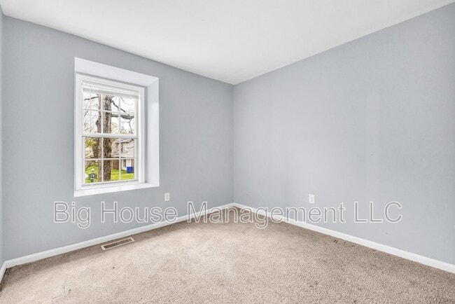 Building Photo - 4536 Reeves Pl