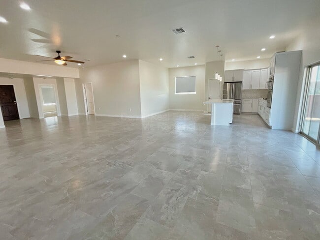 Building Photo - 14431 Wood Canyon Pl