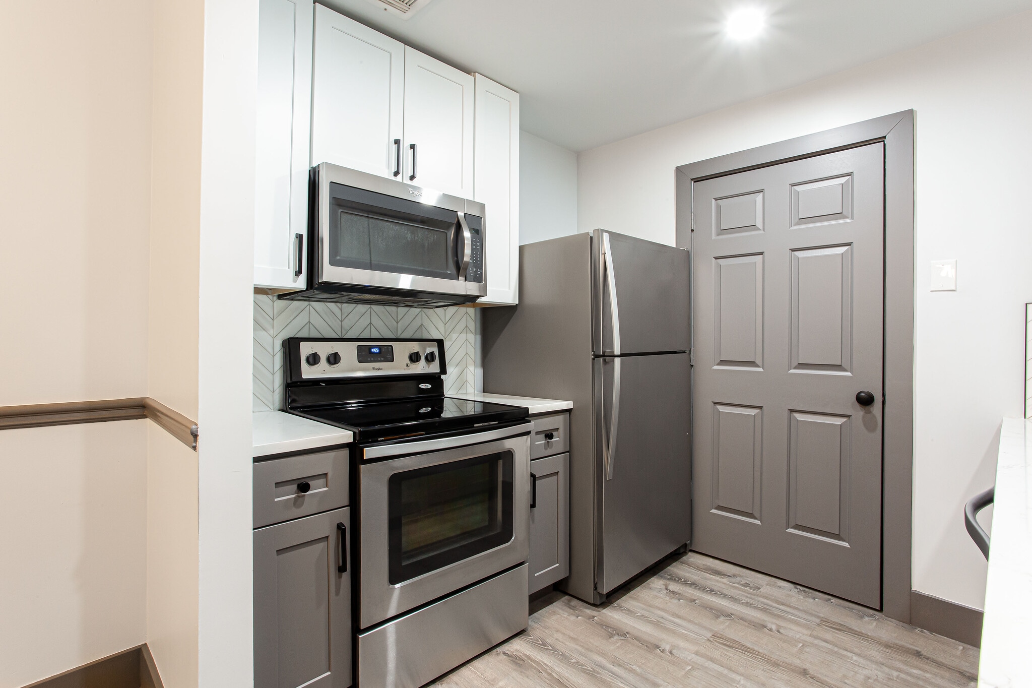 Building Photo - 1074 Peachtree Walk NE