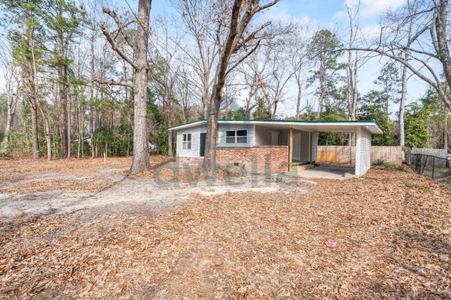 Building Photo - Fully Renovated 3-Bedroom Home on Curtis Drive with Fenced back yard- Beautifully Tranquil Sumter...