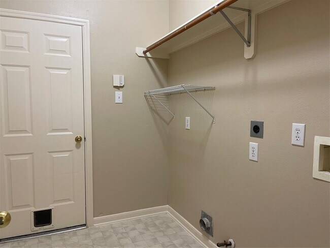 Building Photo - 14118 Millglen Ct