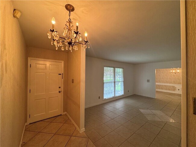 Building Photo - 1054 Gallen Ct