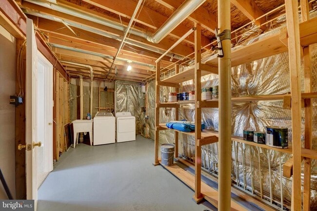 Building Photo - 5032 Finsbury Rd