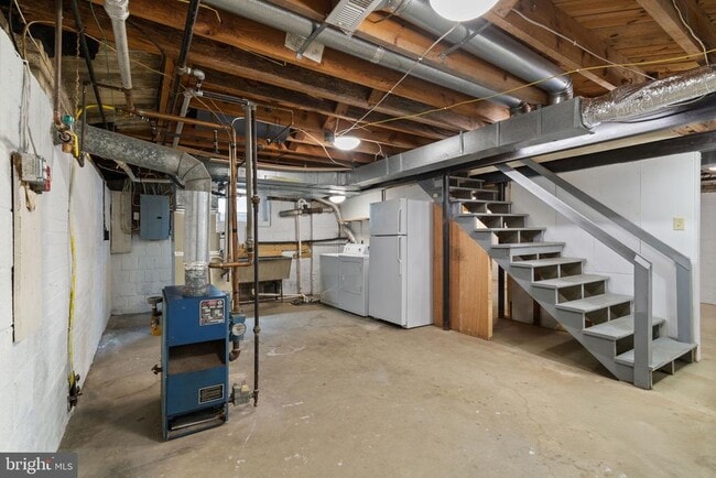 Building Photo - 6315 Old Dominion Dr