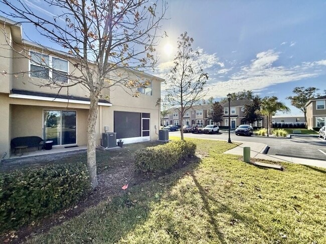 Building Photo - 7031 White Treetop Pl