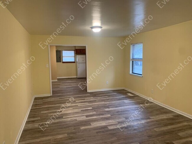 Building Photo - 7300 Denmark Ave