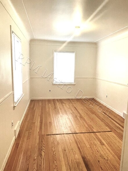 Building Photo - 32851 Linderman Ave