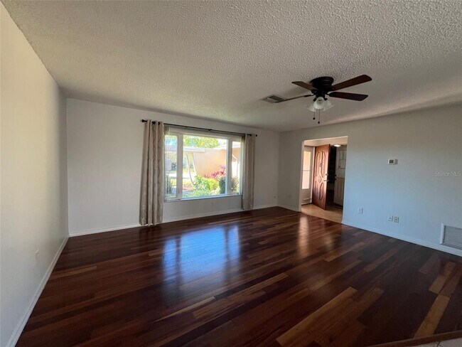 Building Photo - 11177 Bella Loma Dr