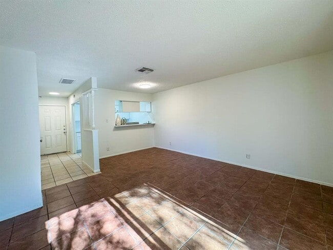 Building Photo - 5810 Sweeney Cir