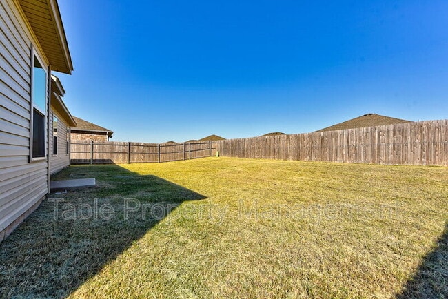 Building Photo - 1929 West Antler Way