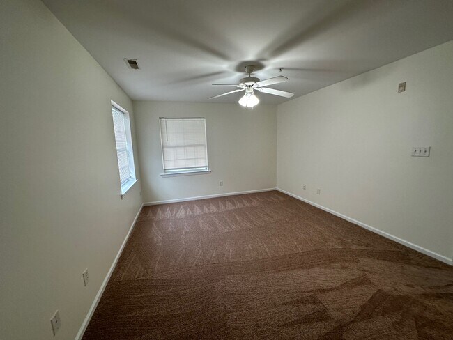 Building Photo - 1101 Caitlins Way