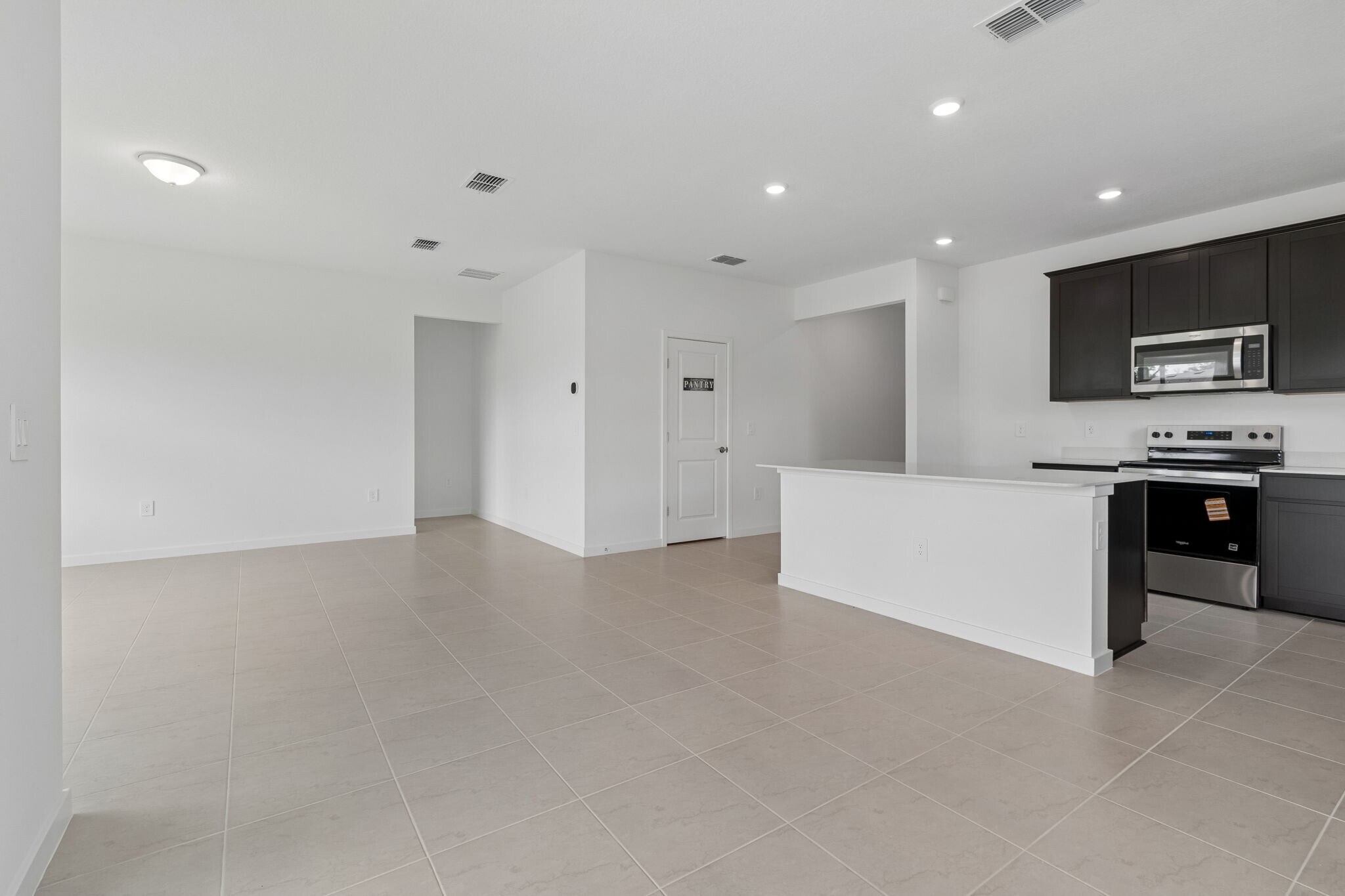 Building Photo - 11243 Sycamore Glen Loop