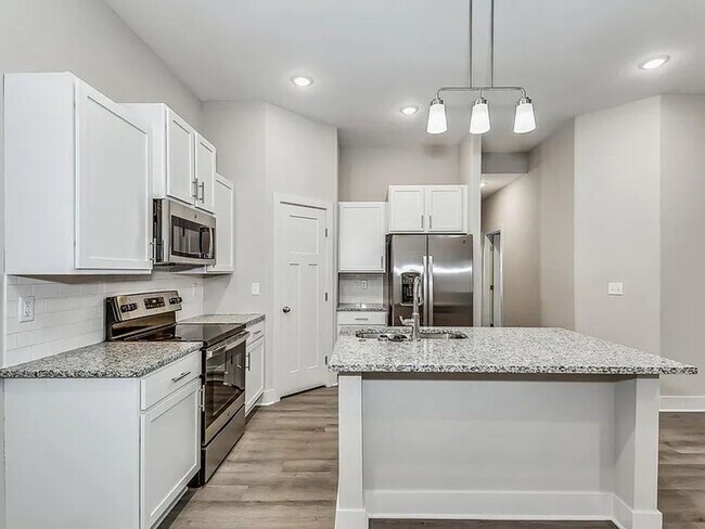 Building Photo - 3604 W 45th St S