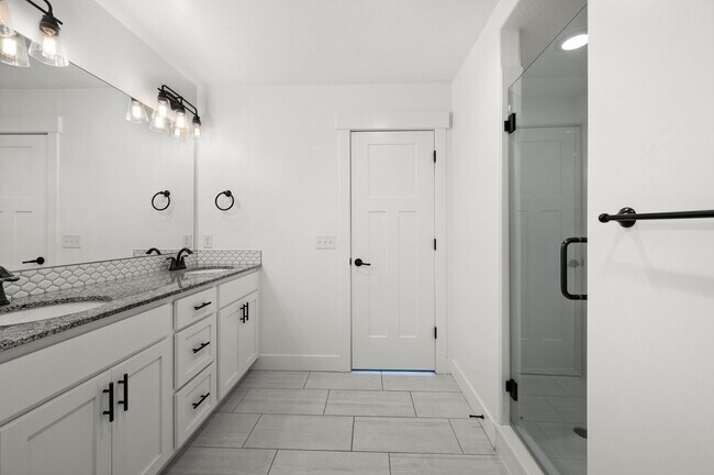Building Photo - 15392 S Skyraider Ln