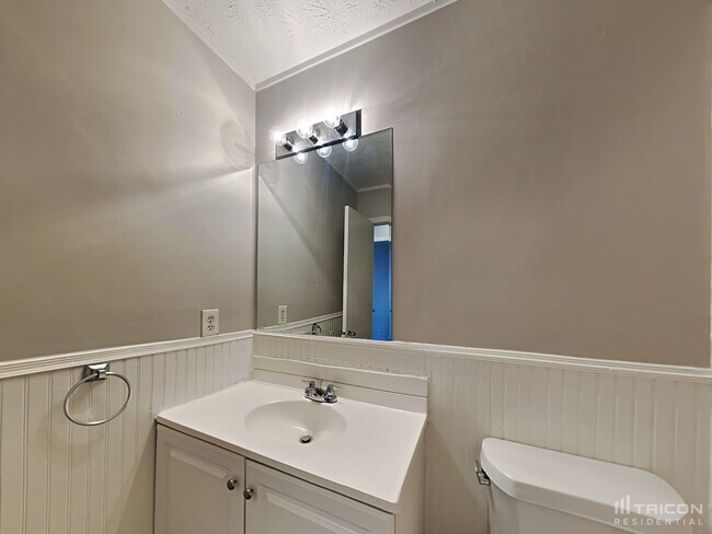 Building Photo - 4073 Red Laurel Way SW