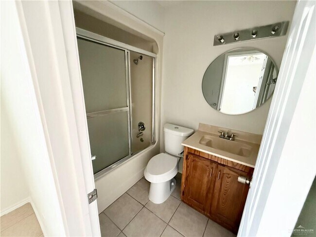 Building Photo - 9 N 8th St