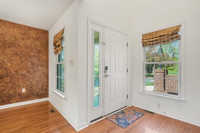 Building Photo - 5050 Mendenhall Dr.