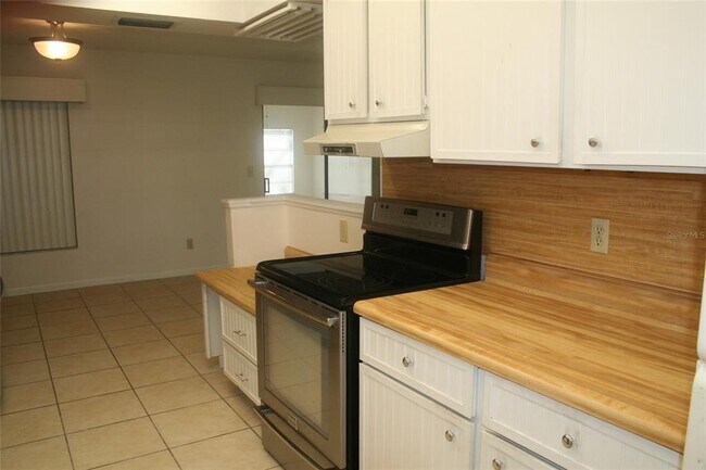 Building Photo - 6341 Flamingo Dr