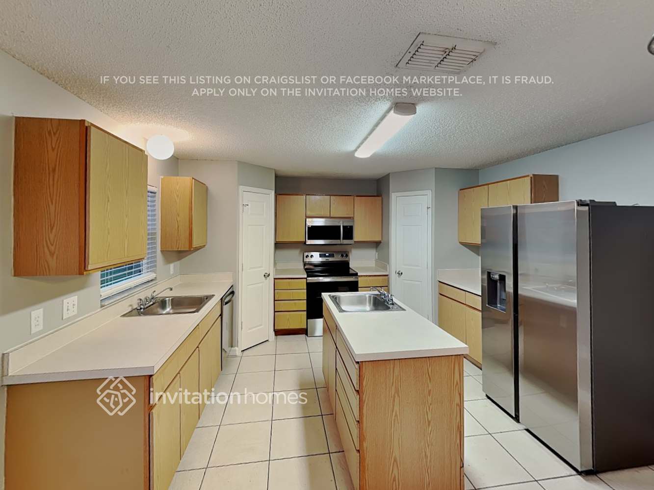 Building Photo - 2073 Hillview Cir