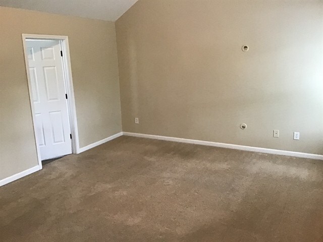 Building Photo - 1450 Grey Rock Way