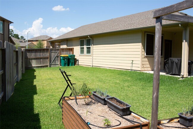 Building Photo - 2115 Bear Oak Ct