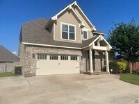 Building Photo - 104 Kloe Ct