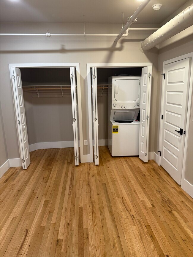 Building Photo - Tandem Ventures