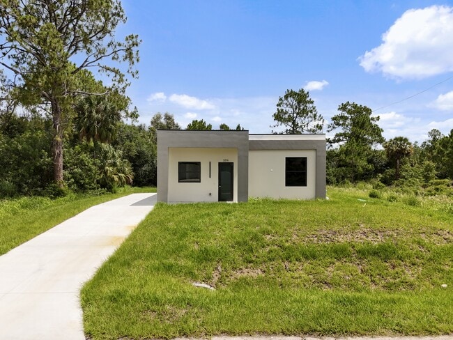 Building Photo - 3216 53rd St W