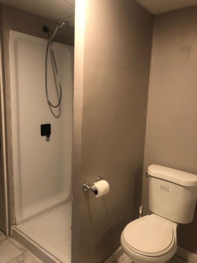 Building Photo - 243 W High St