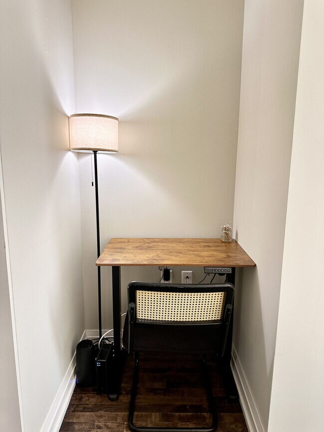 Building Photo - 225 E Michigan St