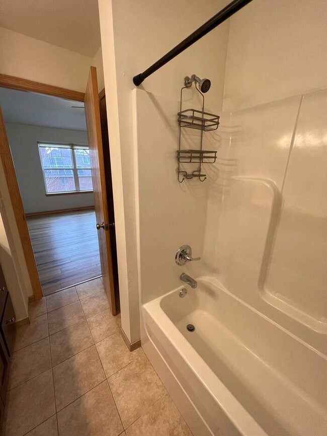 Building Photo - $2,000 | 3 Bedroom, 2.5 Bathroom Town Home | Pet Friendly* | Available for August 1st, 2026 Move ...