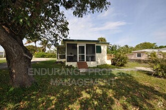 Building Photo - 4400 1/2 N TERRACE DRIVE
