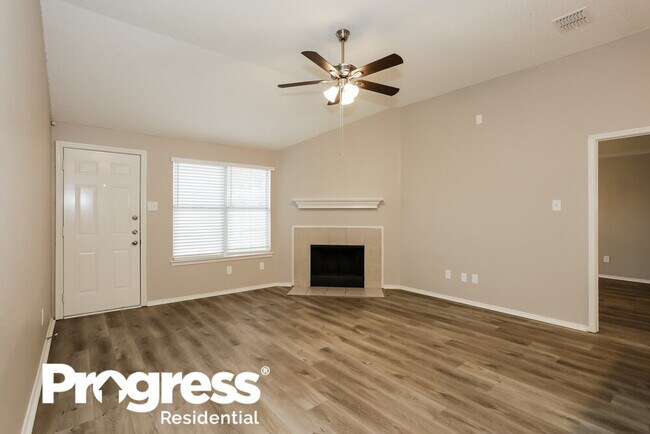 Building Photo - 841 Beaver Creek Dr