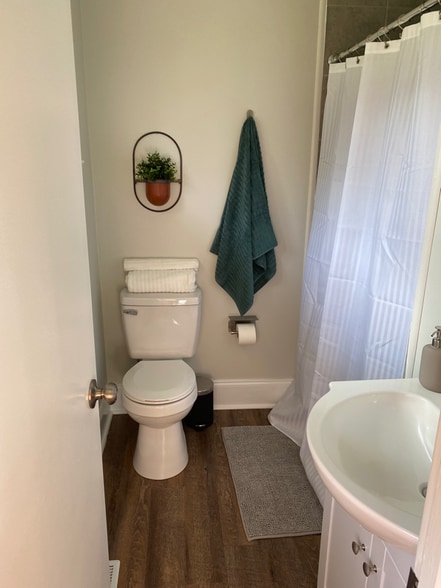 Building Photo - 2008 3rd Loop Rd