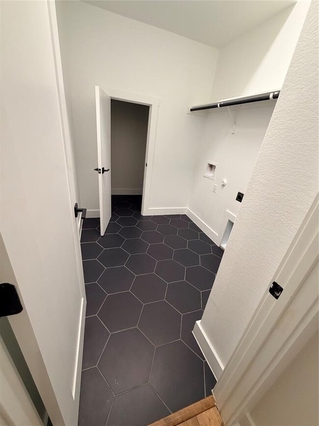 Building Photo - 8604 Torrita Dr