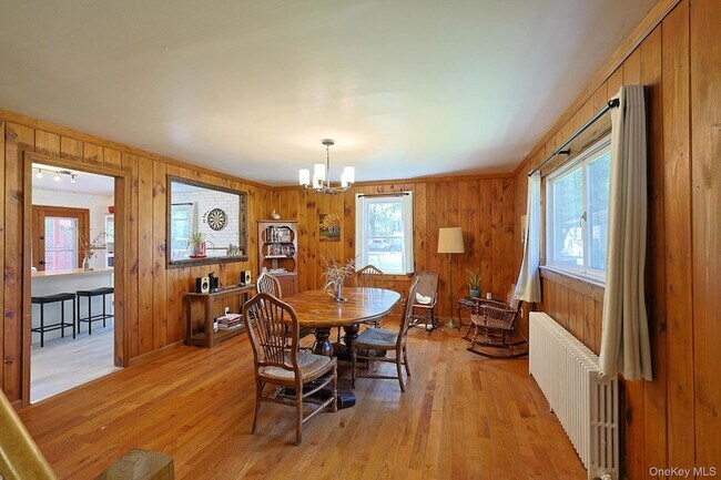 Building Photo - 1604 NY-9G
