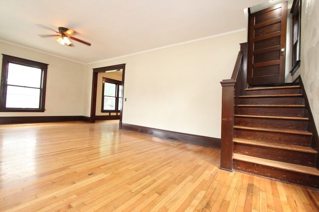 Building Photo - 1430 Sherman St SE