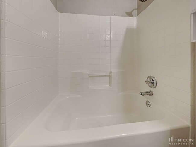 Building Photo - 6404 Seal Cove