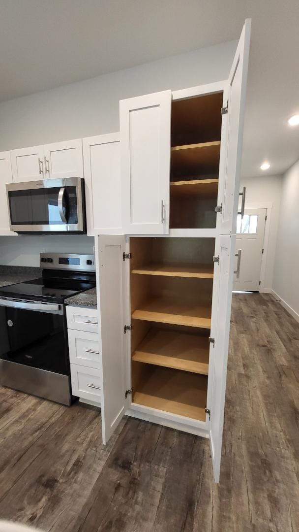 Building Photo - 36 N Swan St