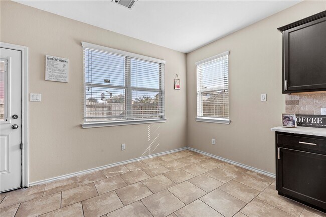 Building Photo - 13823 Double Branch Ln