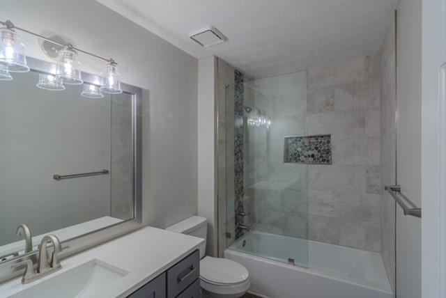 Building Photo - 2120 Weatherstone Cir SE